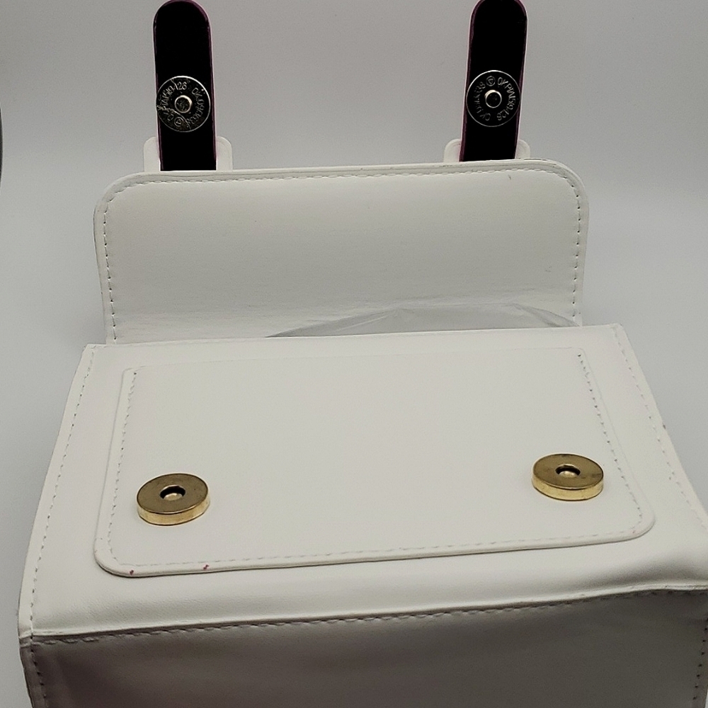 Sanrio Hello Kitty Mini Shoulder Bag - Picture 5 of 9